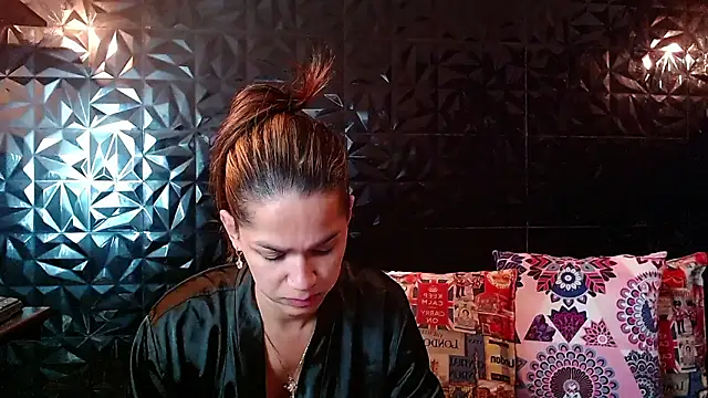 Snapshot of PINK__LOLA1 chatting on February 5, 11:48 am PINK LOLA1 online show from February 5, 11:48 am