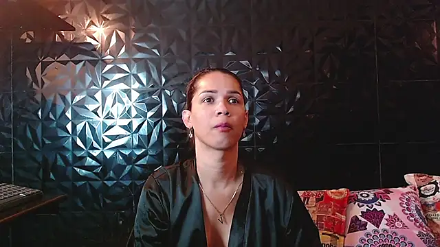 Snapshot of PINK__LOLA1 chatting on February 6, 10:29 am PINK LOLA1 online show from February 6, 10:29 am