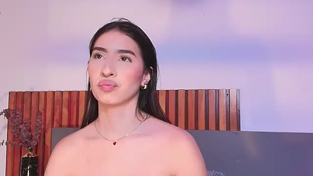 Christy Sea online show from December 3, 6:28 pm