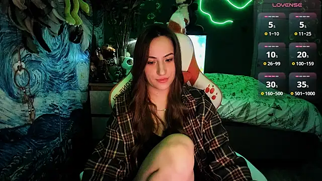 Selbi Paine online show from April 2, 11:02 pm