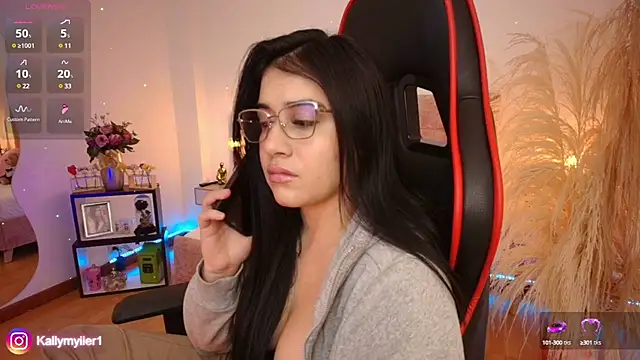 KallyMyller1 online show from January 9, 10:52 pm