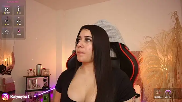 KallyMyller1 online show from January 28, 7:42 pm