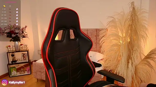 KallyMyller1 online show from February 19, 7:16 pm