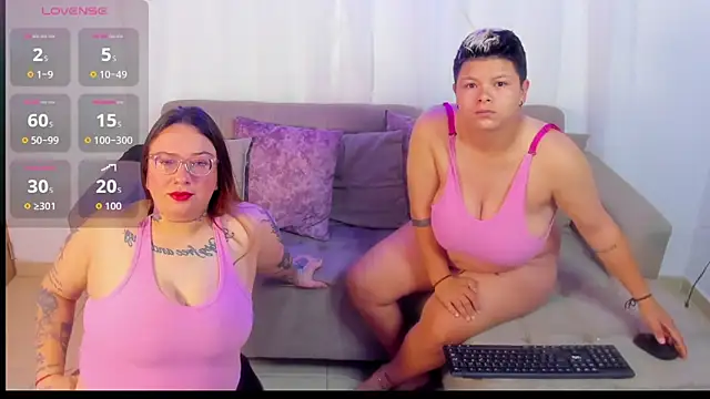 MiaYMolly online show from February 24, 8:34 am