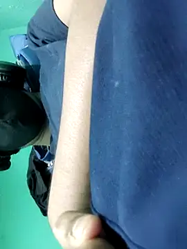 Snapshot of rajaRoyd chatting on February 13, 12:43 pm rajaRoyd online show from February 13, 12:43 pm