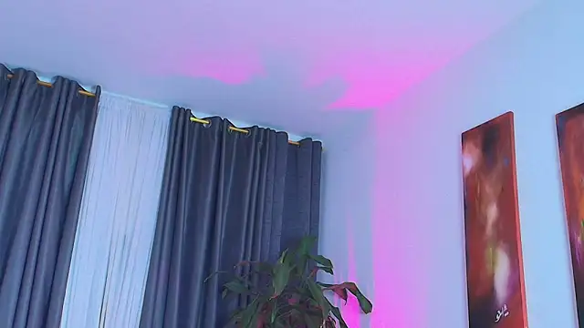 Aliciawonderxx online show from April 26, 12:08 am