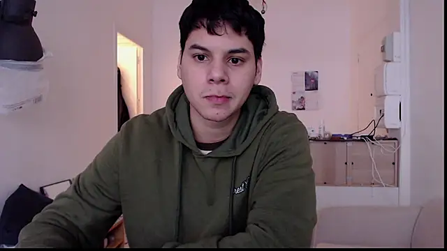 Snapshot of tomas_boy20 chatting on January 13, 3:50 pm tomas boy20 online show from January 13, 3:50 pm