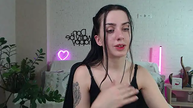 FranceskoJones online show from March 4, 1:01 am