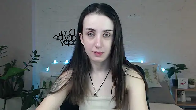 FranceskoJones online show from March 12, 6:11 pm