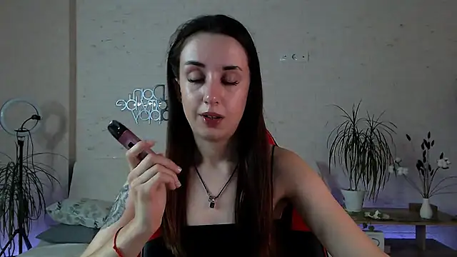 FranceskoJones online show from October 9, 4:49 pm