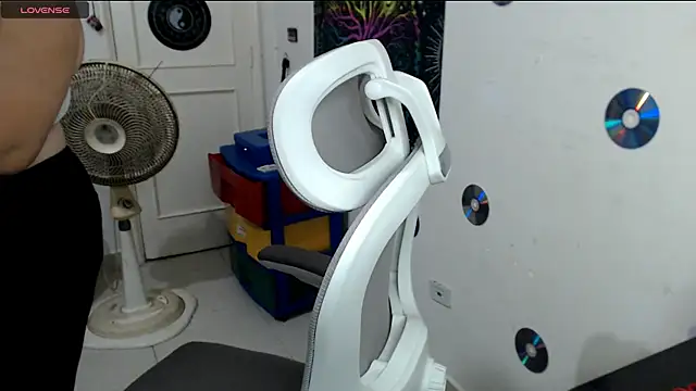 Snapshot of xherry_horny chatting on November 11, 6:46 am xherry horny online show from November 11, 6:46 am