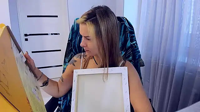 AlexiaDarren online show from October 30, 4:25 am