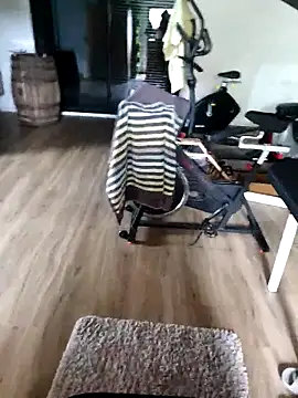 Snapshot of juju156111 chatting on September 12, 2:17 pm juju156111 online show from September 12, 2:17 pm