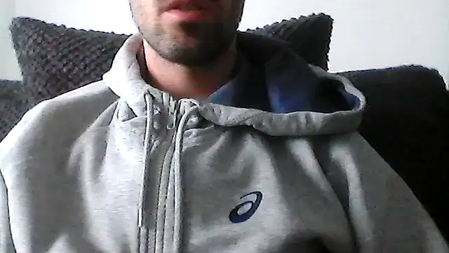 Snapshot of juju156111 chatting on September 14, 8:35 am juju156111 online show from September 14, 8:35 am