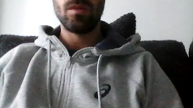 Snapshot of juju156111 chatting on October 12, 7:51 am juju156111 online show from October 12, 7:51 am