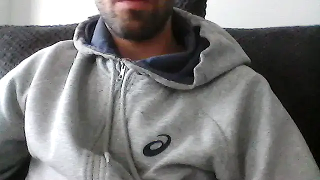 Snapshot of juju156111 chatting on October 20, 1:55 pm juju156111 online show from October 20, 1:55 pm