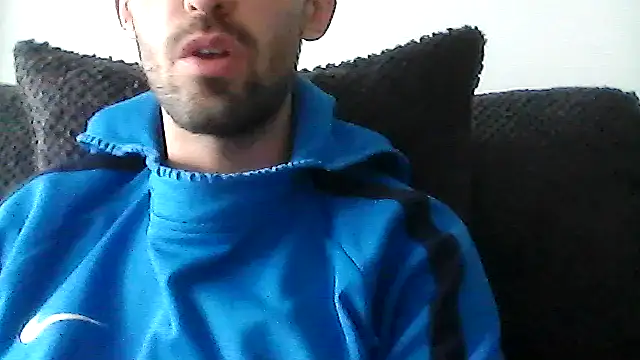 Snapshot of juju156111 chatting on November 9, 10:35 am juju156111 online show from November 9, 10:35 am