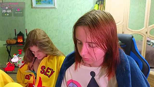 Snapshot of DanaMartina chatting on October 10, 5:23 pm DanaMartina online show from October 10, 5:23 pm