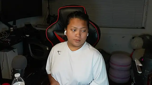 Bubbleliyah online show from April 5, 5:48 am