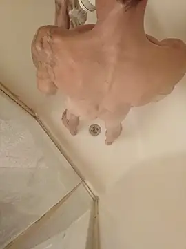 Snapshot of justinewe69 chatting on September 8, 11:04 pm justinewe69 online show from September 8, 11:04 pm