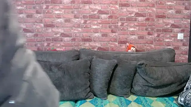 Adelewildx online show from December 7, 11:18 am