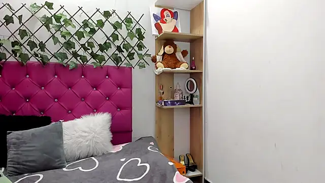 BellaBellosinia online show from January 10, 3:08 am