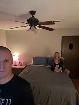 T-MarriedAndMessy-K online show from April 18, 10:30 am