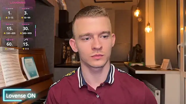 Snapshot of Marvelboy_ chatting on October 22, 10:53 pm Marvelboy online show from October 22, 10:53 pm