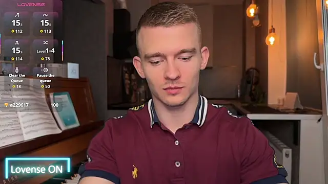 Snapshot of Marvelboy_ chatting on November 8, 12:27 pm Marvelboy online show from November 8, 12:27 pm