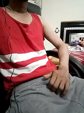 dreamtoungelick69 online show from April 6, 5:14 pm