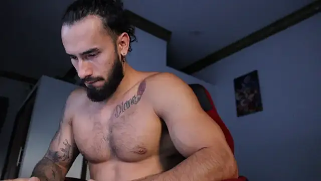 Snapshot of Baky_sexy chatting on December 9, 10:41 pm Baky sexy online show from December 9, 10:41 pm