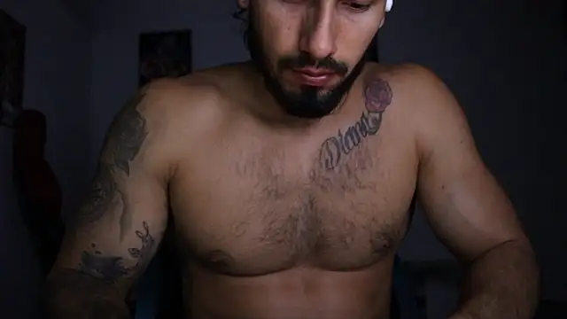 Snapshot of Baky_sexy chatting on January 29, 3:44 am Baky sexy online show from January 29, 3:44 am