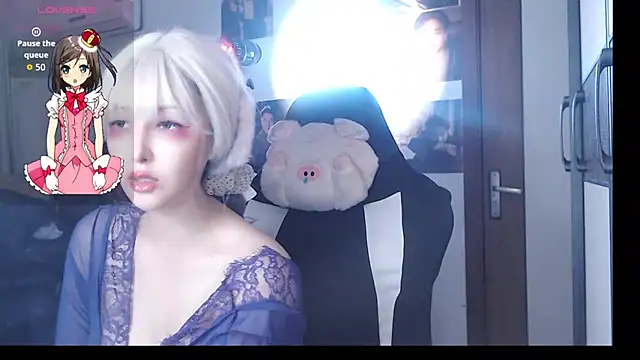 candy cola online show from October 13, 6:13 am