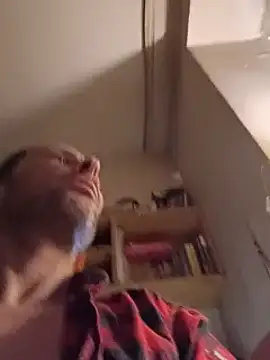 FireFox Feel online show from December 7, 4:09 am