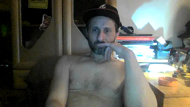 FireFox Feel online show from March 8, 6:37 pm