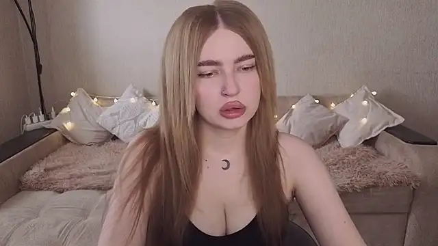 ViolettaLopez online show from June 2, 1:13 pm