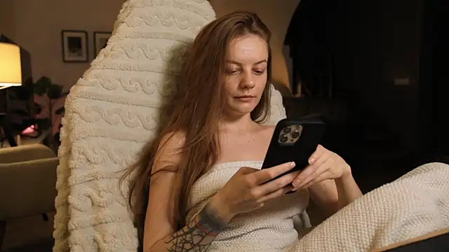 Snapshot of LadyInBad chatting on January 11, 9:15 pm LadyInBad online show from January 11, 9:15 pm