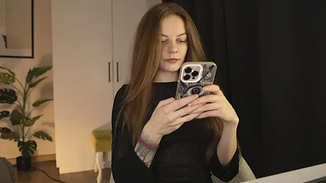 Snapshot of LadyInBad chatting on October 16, 6:42 pm LadyInBad online show from October 16, 6:42 pm