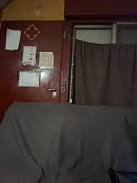 Snapshot of sofy_alone chatting on December 4, 11:13 pm sofy alone online show from December 4, 11:13 pm