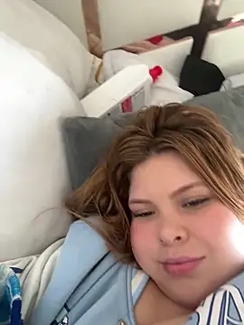 Snapshot of AshlyRouse chatting on December 7, 6:48 pm AshlyRouse online show from December 7, 6:48 pm