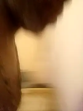 Snapshot of alfiebrown007 chatting on March 16, 11:38 am alfiebrown007 online show from March 16, 11:38 am