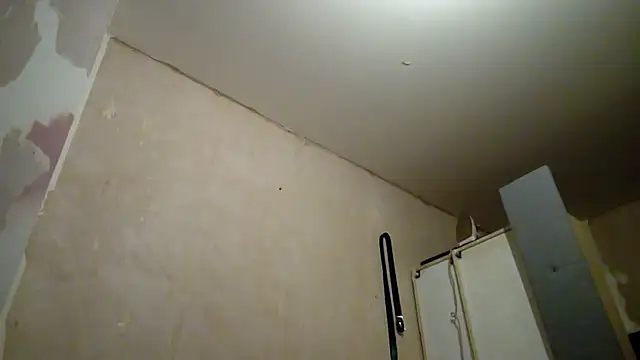 Snapshot of alfiebrown007 chatting on March 18, 10:26 pm alfiebrown007 online show from March 18, 10:26 pm