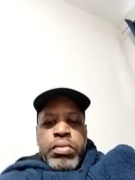 Snapshot of alfiebrown007 chatting on February 19, 4:47 pm alfiebrown007 online show from February 19, 4:47 pm