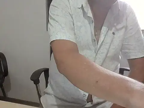 niceguyjr online show from October 5, 9:02 pm