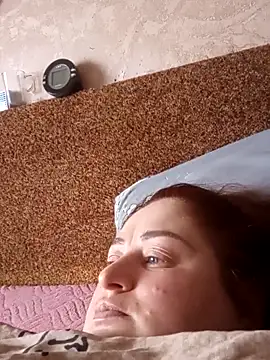 Amy August online show from March 18, 6:14 am