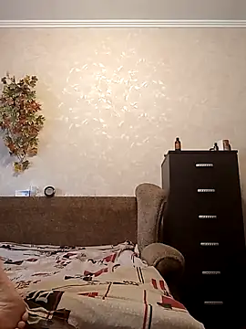 Amy August online show from March 18, 12:47 pm