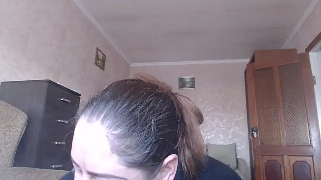 Amy August online show from February 27, 8:36 am