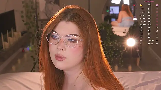 Ffoxyflame online show from March 30, 10:55 pm