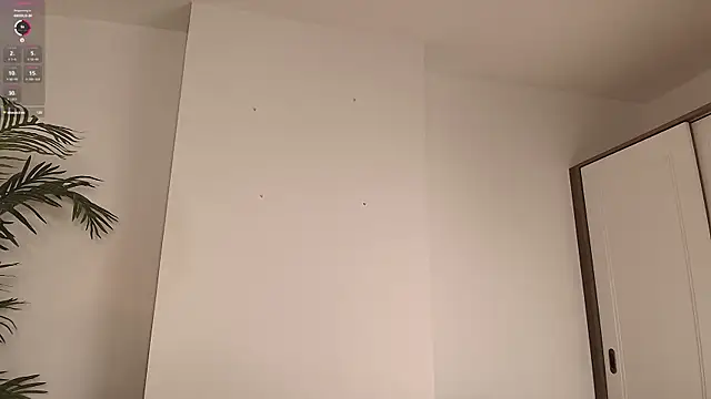 Snapshot of Alice_N_Wooderland chatting on February 16, 2:53 am Alice N Wooderland online show from February 16, 2:53 am