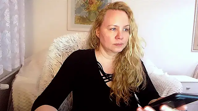 Snapshot of Sarah4you chatting on January 3, 9:36 pm Sarah4you online show from January 3, 9:36 pm